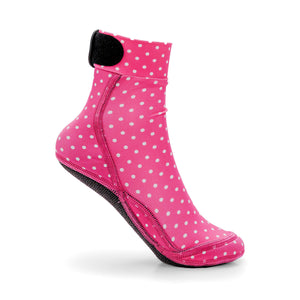 NOMADS Pink Polka kids' beach socks, angled side view