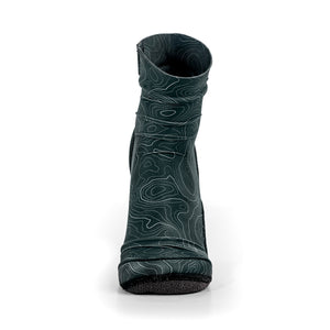 NOMADS Topo Map men's beach socks, front view